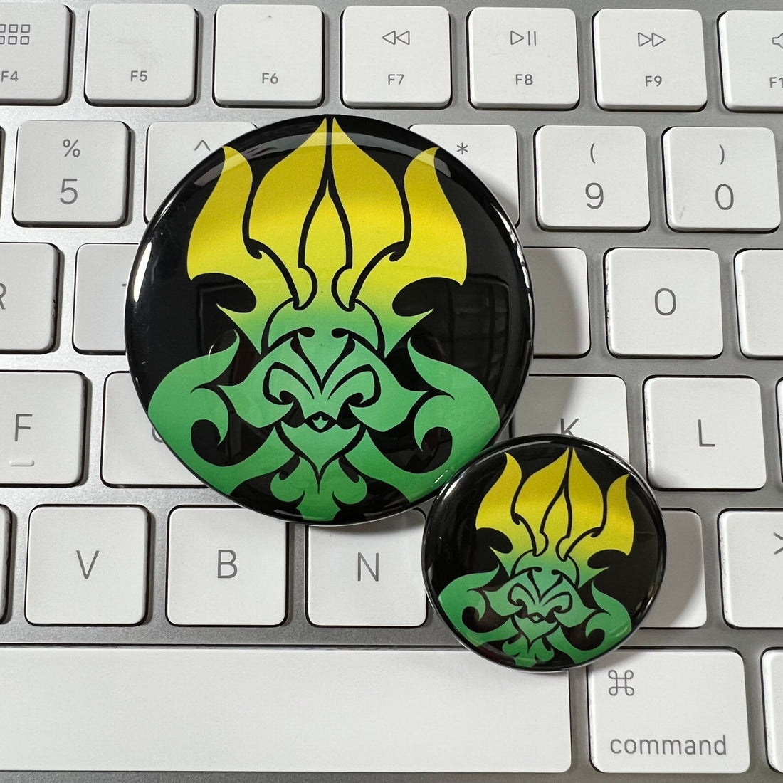 TWEWY Iris Cantus Noise emblem pin-back button, The World Ends With You fan art, 1.25 and 2.25 inch