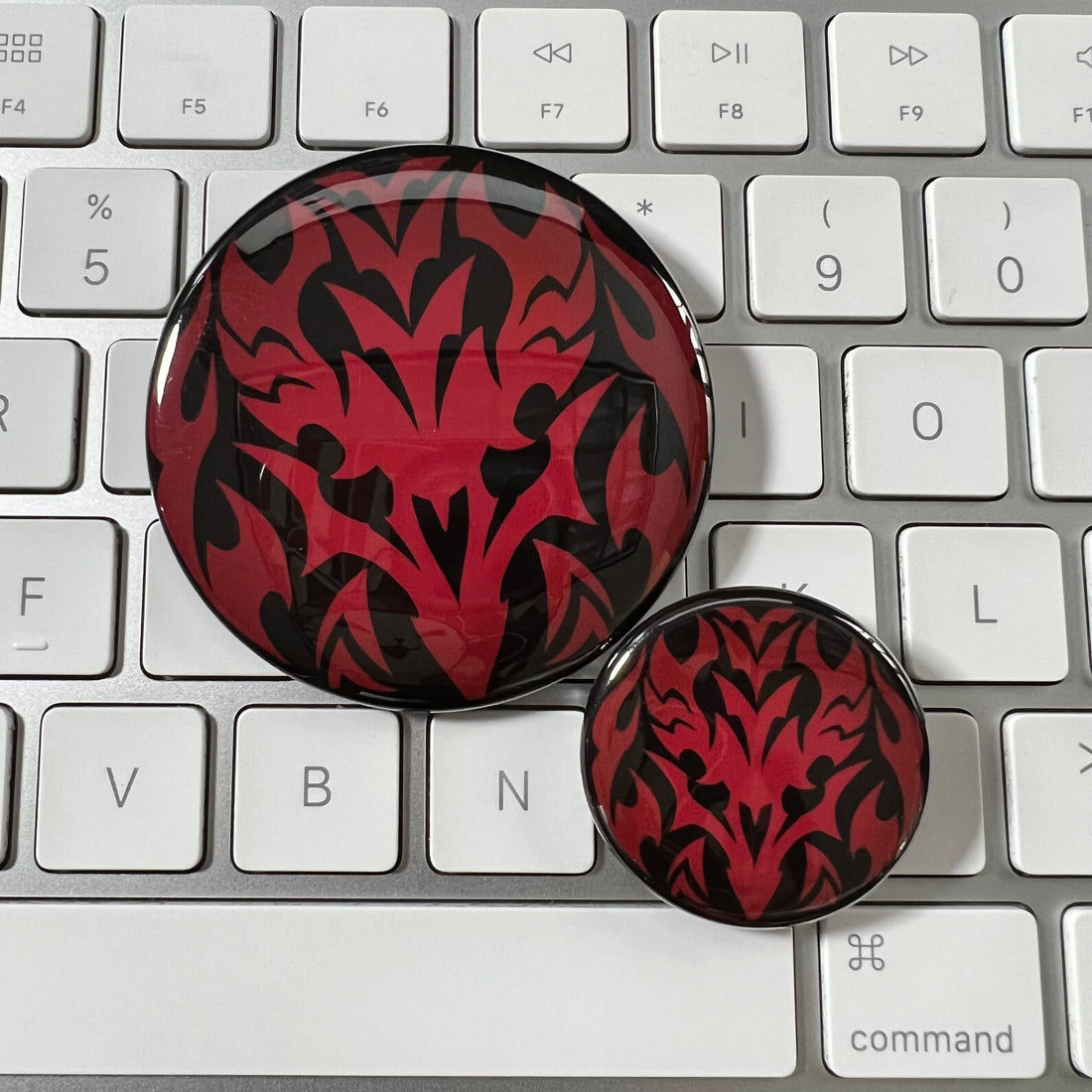 TWEWY Phoenix and Corvus red-variant pin-back button, The World Ends With You fan art, 1.25 and 2.25 inch