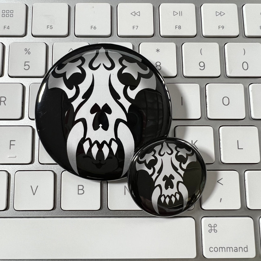 TWEWY Tigris Cantus tiger Noise emblem pin-back button, The World Ends With You fan art, 1.25 and 2.25 inch
